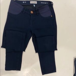 DL1961 maternity jeans